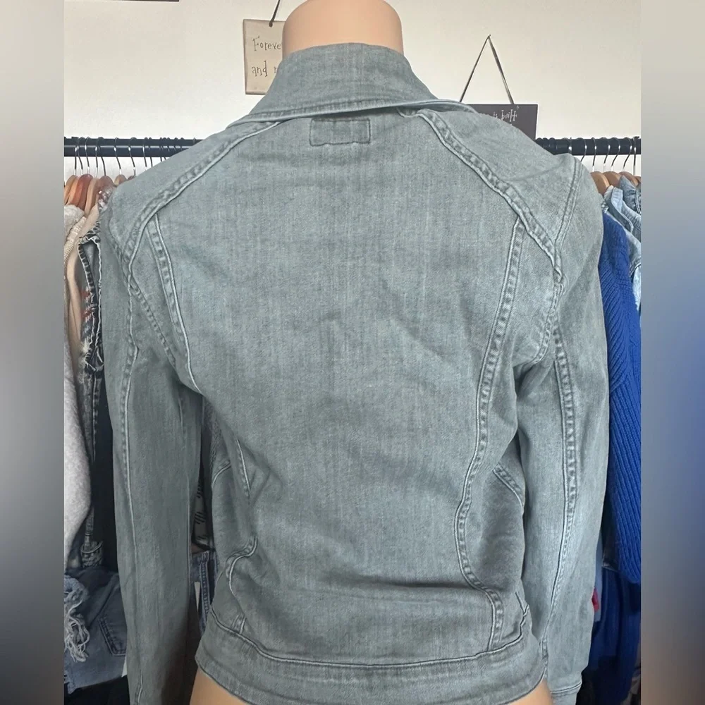 Lucky Brand Gray Jean Jacket Classic Denim Style - Picture 3 of 3